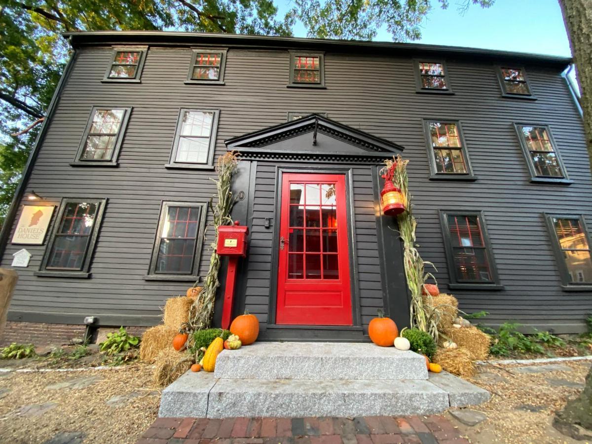 Daniels House Inn Salem Exterior photo