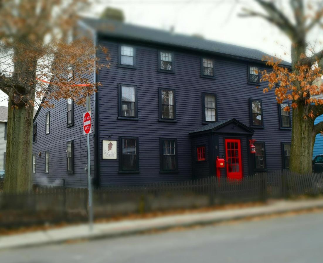 Daniels House Inn Salem Exterior photo